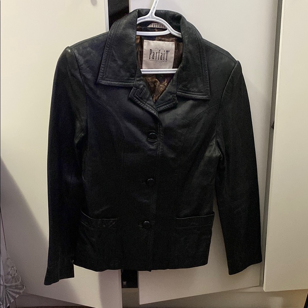 Black Leather Jacket with Tailored Fit and Notched Lapel